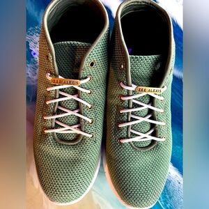 Women’s Zee Alexis Kerrigan High Top Woven. Comfortable. Green Sz 8.5 LIKE NEW!